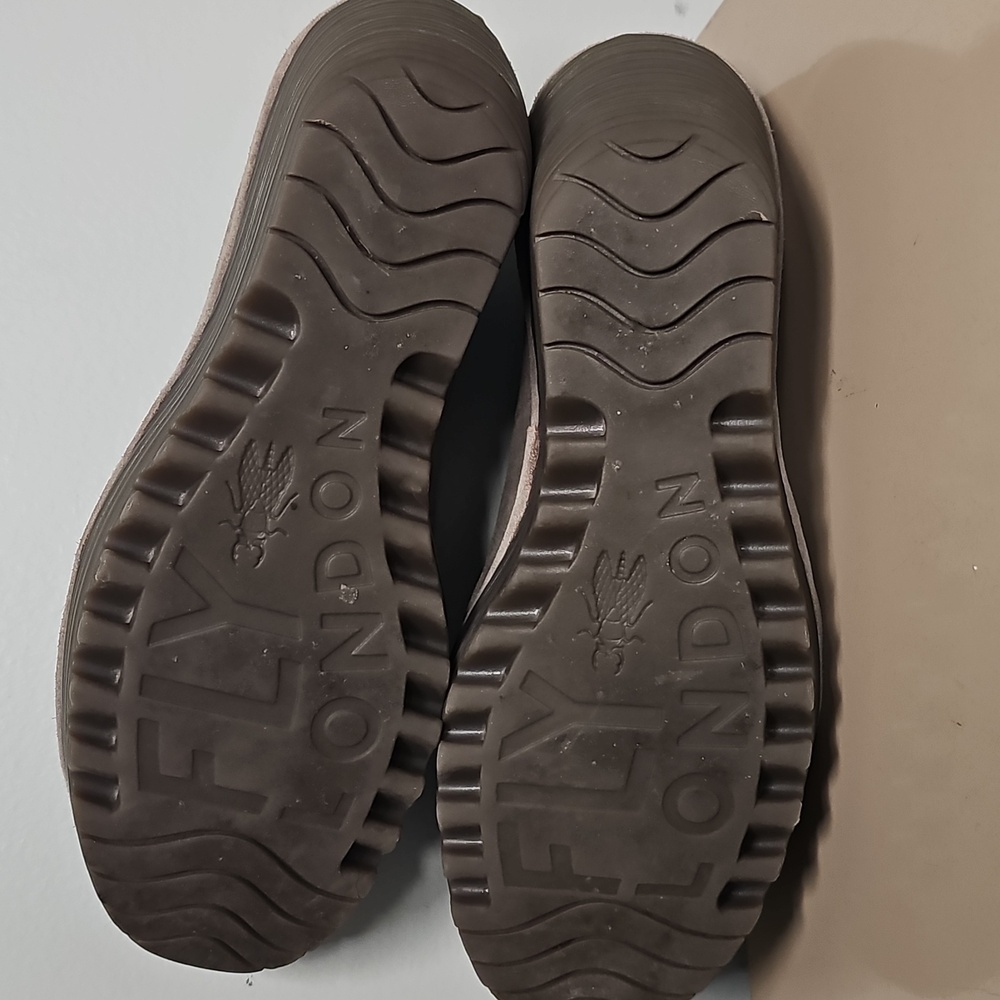 Fly London Yaz Grey Suede Wedge Heels Size 7.5/38 - Picture 9 of 11